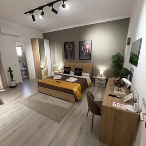  Apartment La Via Di Mezzo Italy